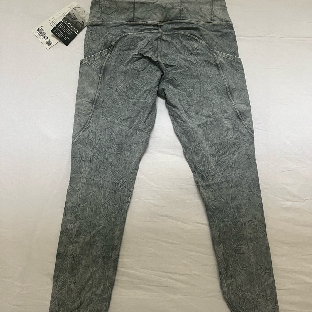 NWT Lululemon Fast and Free HR Tight 25” Size 8